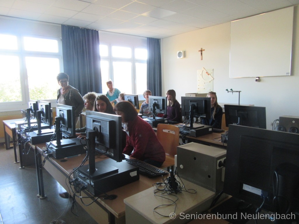 IMG 3318.JPGComputer